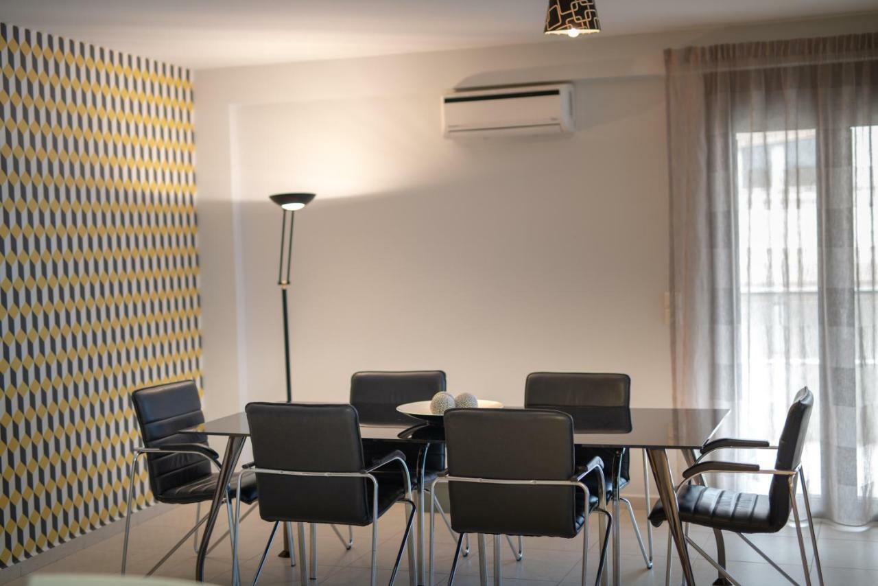 Spacious Fully Equipped 3Bd 2Bath Apt In The Heart Of City With Balconies Ac And Fast Wifi #2 Heraklion  Luaran gambar